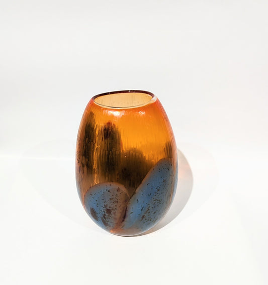 Keith Rowe - DRYLAND (Red & blue vase)