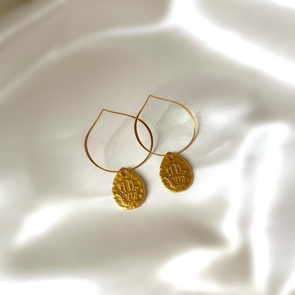 ZOHAR - Love Heart Earrings